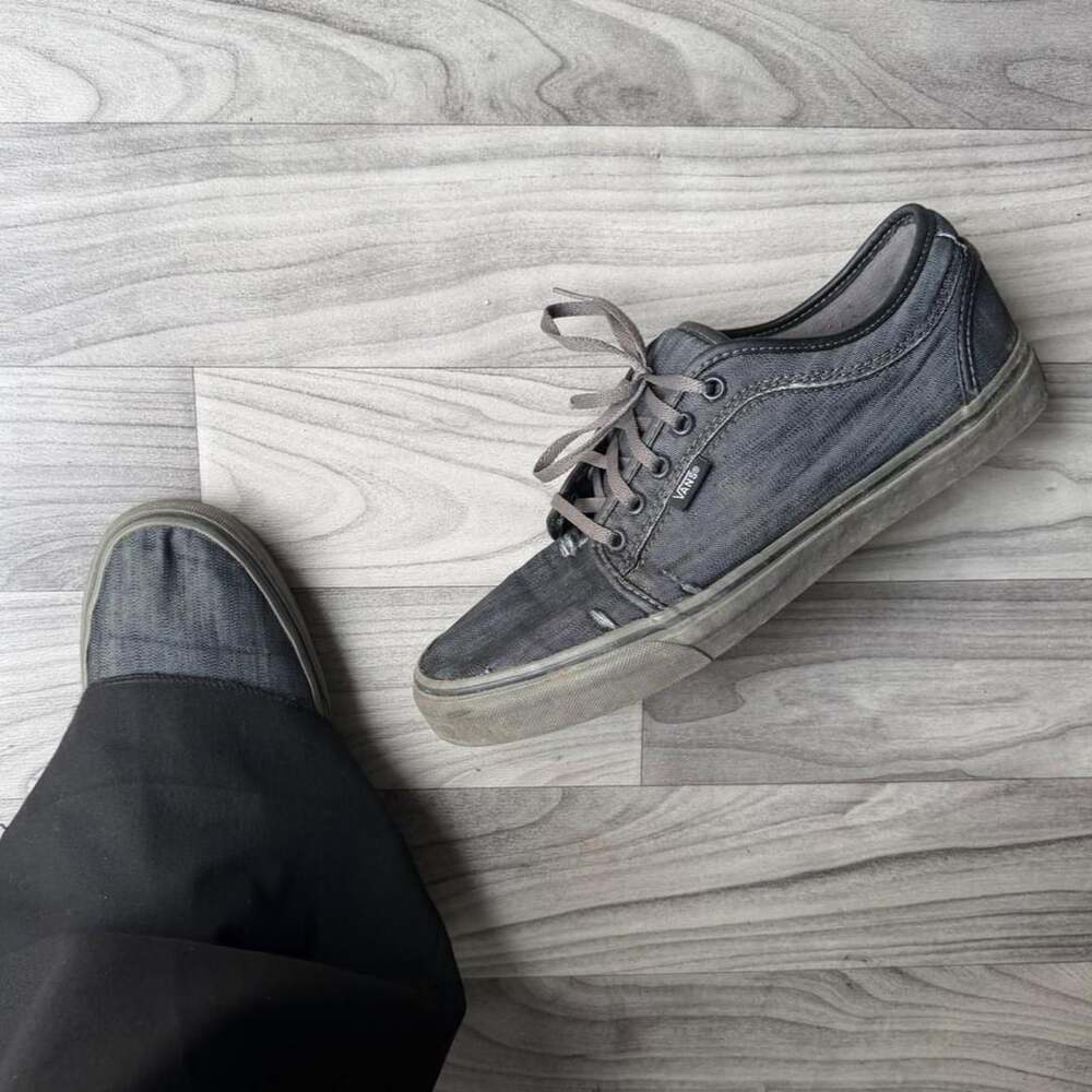 Vans Skateboarding Shoes Men's US 10 Grey Suede